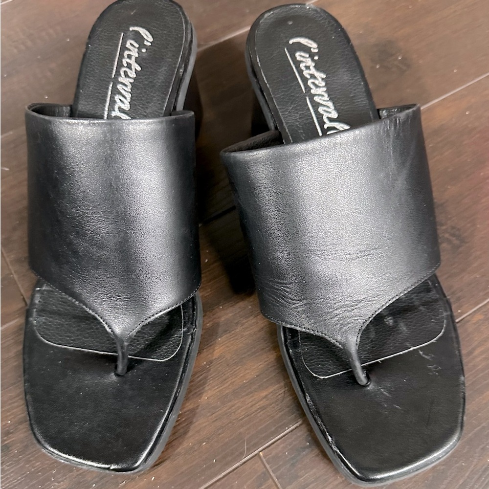 L’Intervalle black leather sandals (new without box)